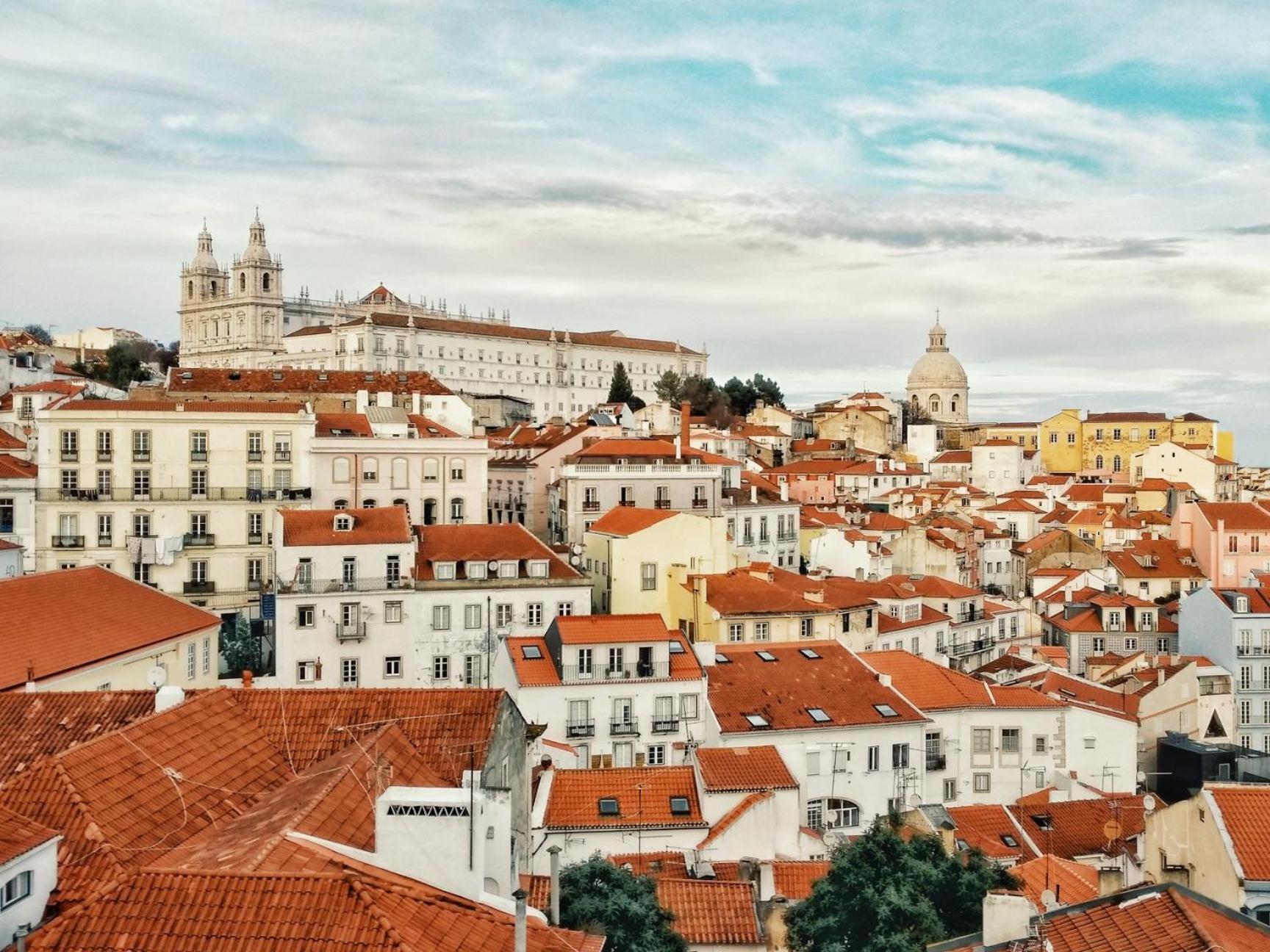 Alfama Historical Apartment 3 Bedroom Duplex Lisbon Exterior photo