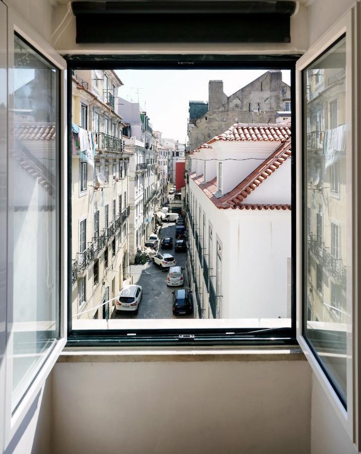 Alfama Historical Apartment 3 Bedroom Duplex Lisbon Exterior photo