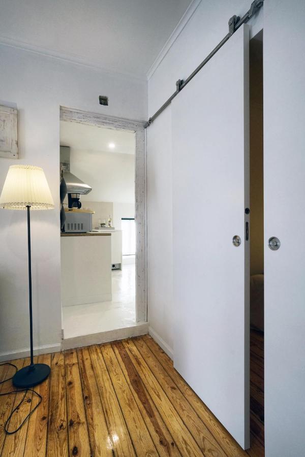 Alfama Historical Apartment 3 Bedroom Duplex Lisbon Exterior photo