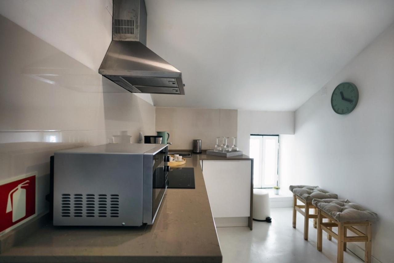 Alfama Historical Apartment 3 Bedroom Duplex Lisbon Exterior photo